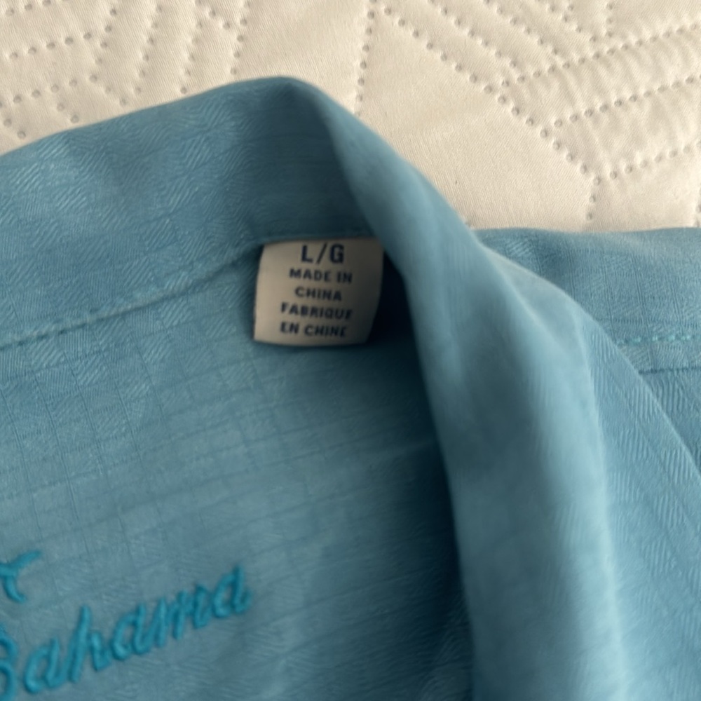 Tommy Bahama button down - Picture 6 of 6